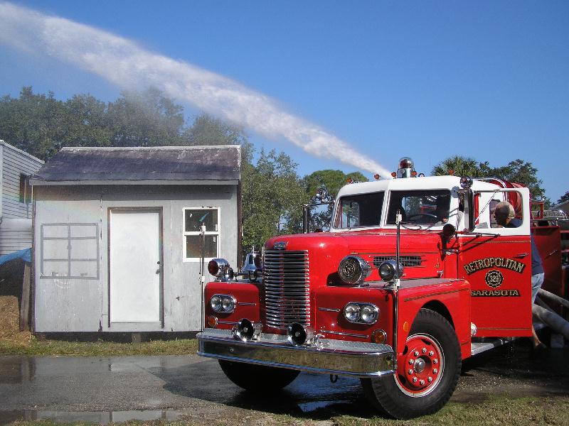 12/26/2005: Water test courtesy of Southeast Testing and the Nokomis (FL) Fire Department.  After pumping over 600 GPM for 90 minutes we were pleased.  This was with one hose line in, and one hose to the deck gun.